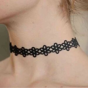 BLACK FLOWER OUTLINE CHOKER 🖤🌸